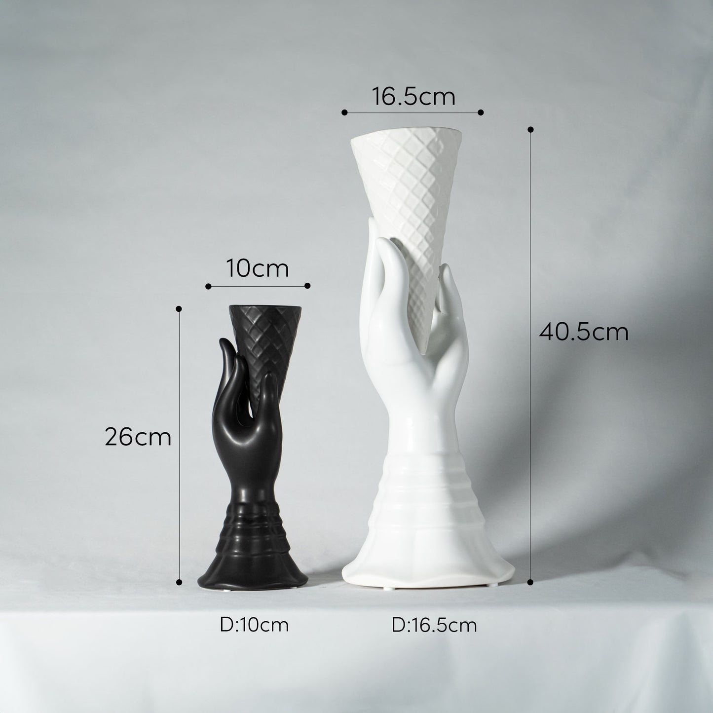 おしゃれ 個性的 オブジェ 「CONE WITH HAND」 セラミックス製 置物 フラワーポット インテリア