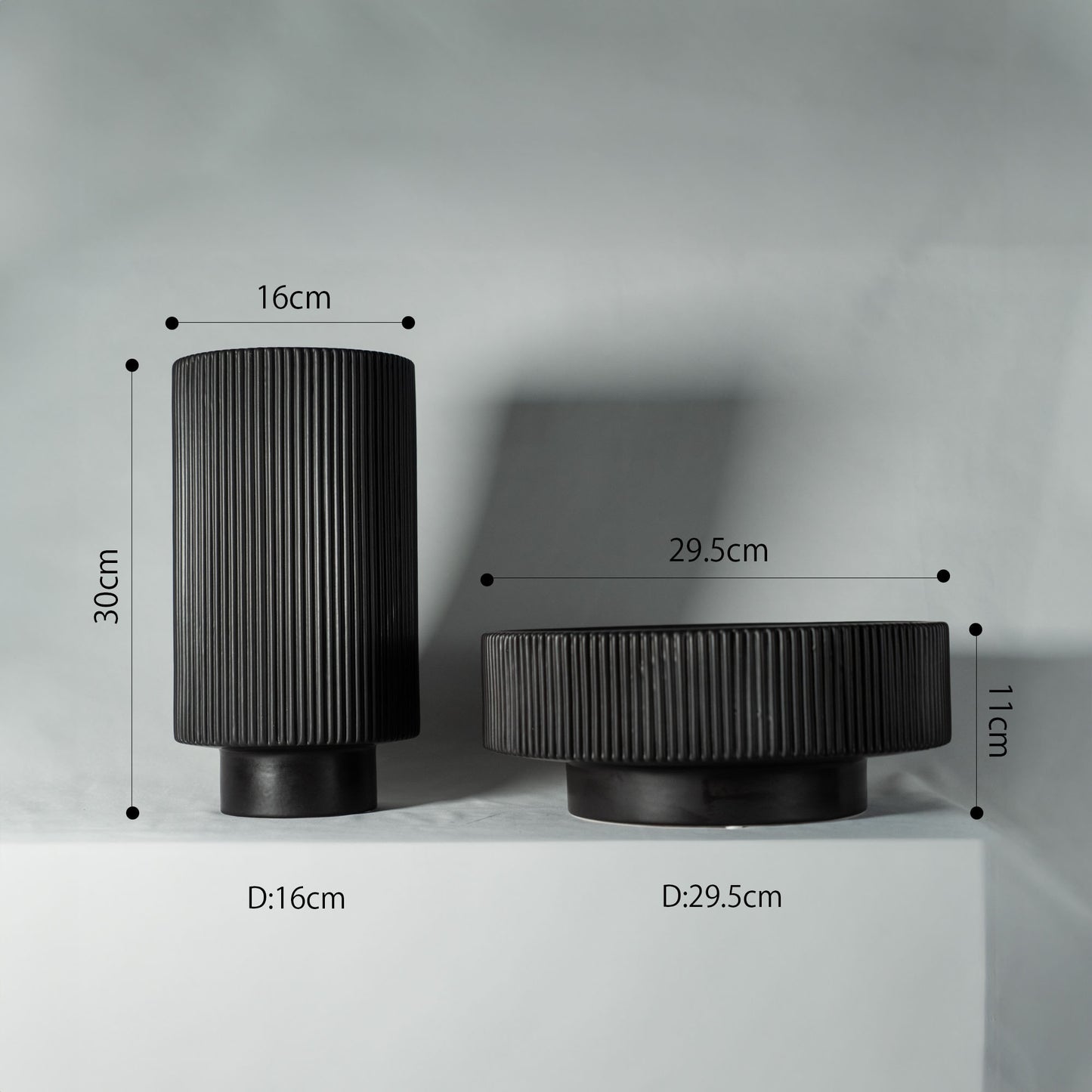 ブラック フラワーベース ボウル 「MAKULEARI」 セラミック製 花瓶 ミニマル クール