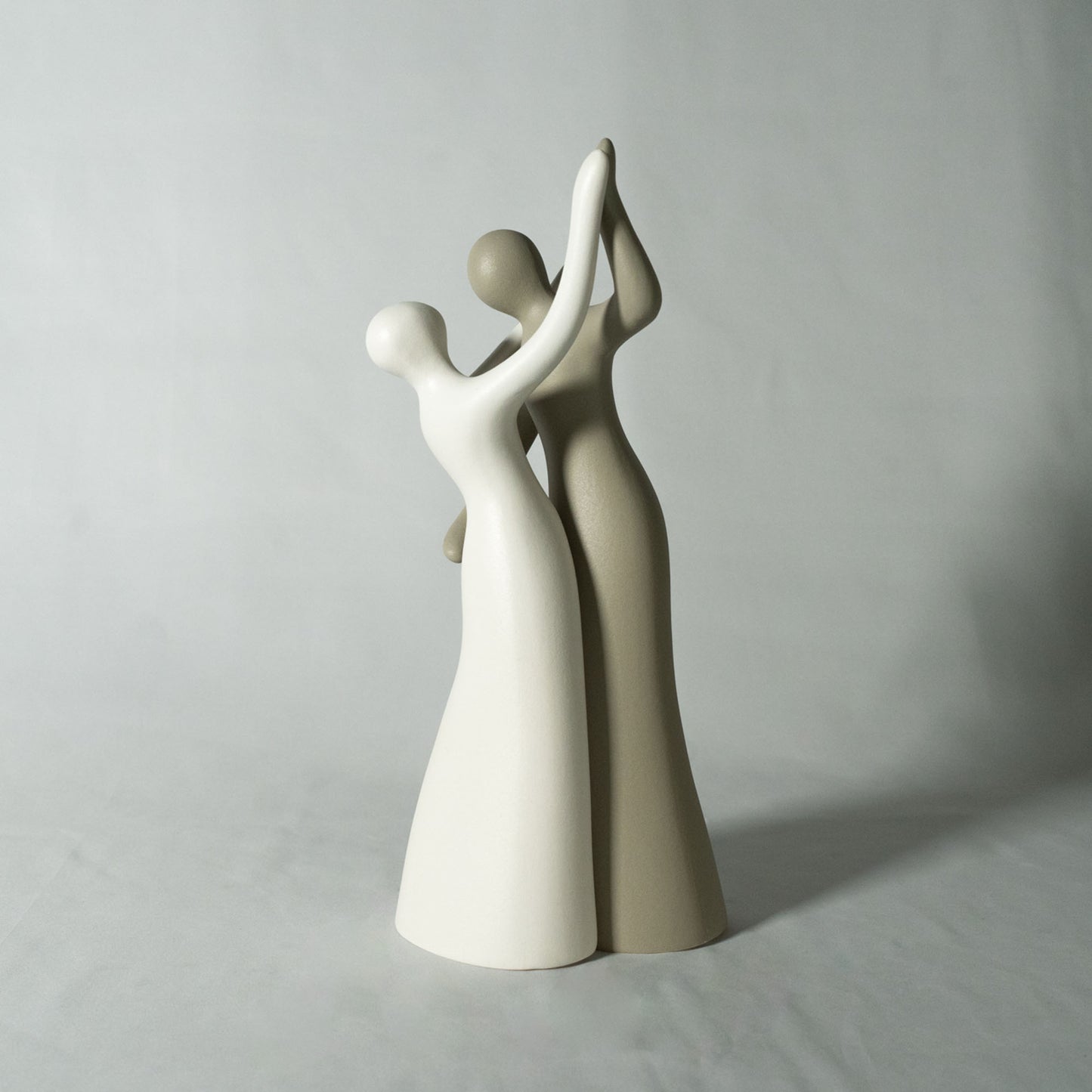 Couple motif object "BALLROOM DANCE COUPLE" Ceramic ornament