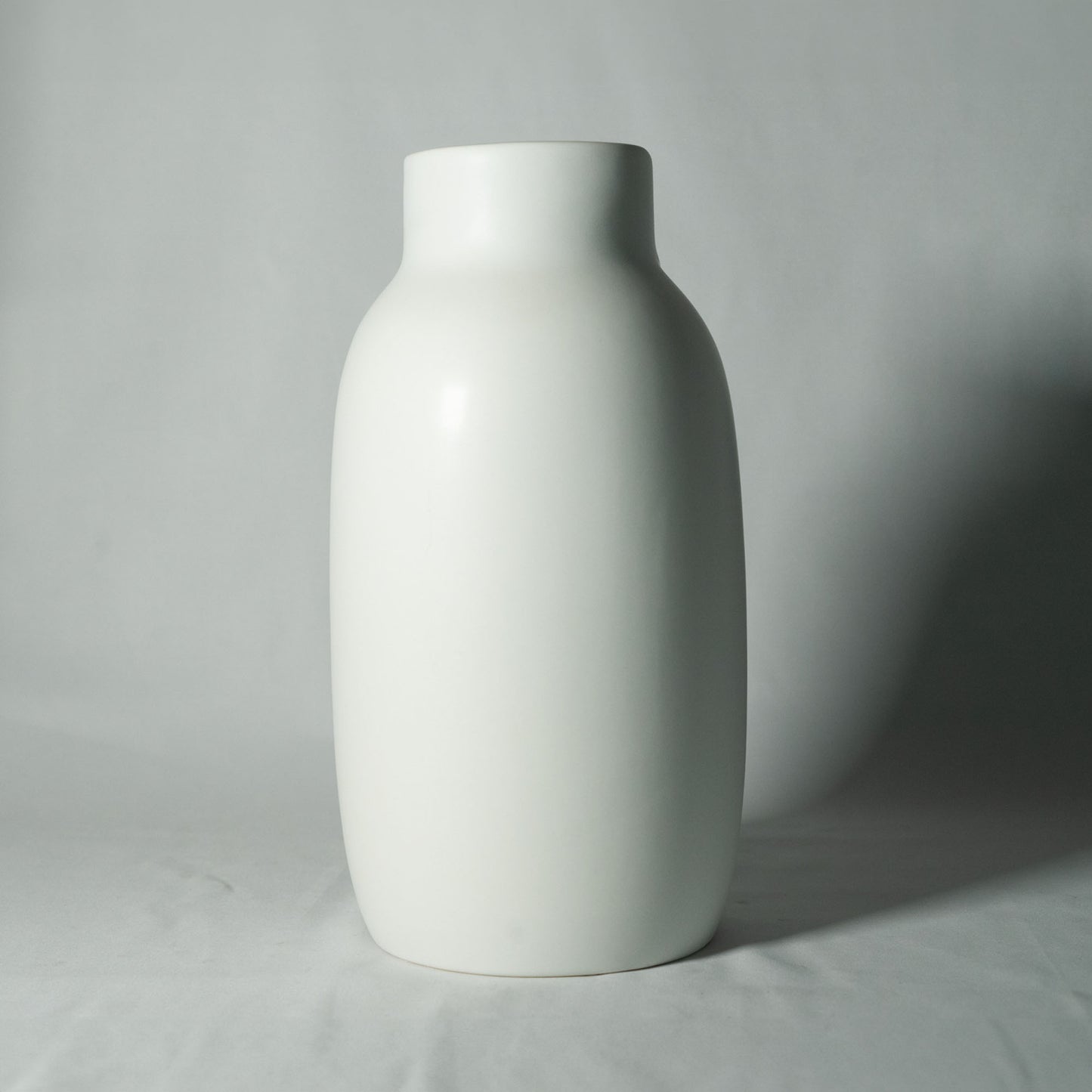 Unique flower vase "FASHION VASE" Stylish ceramic vase with minimalist design