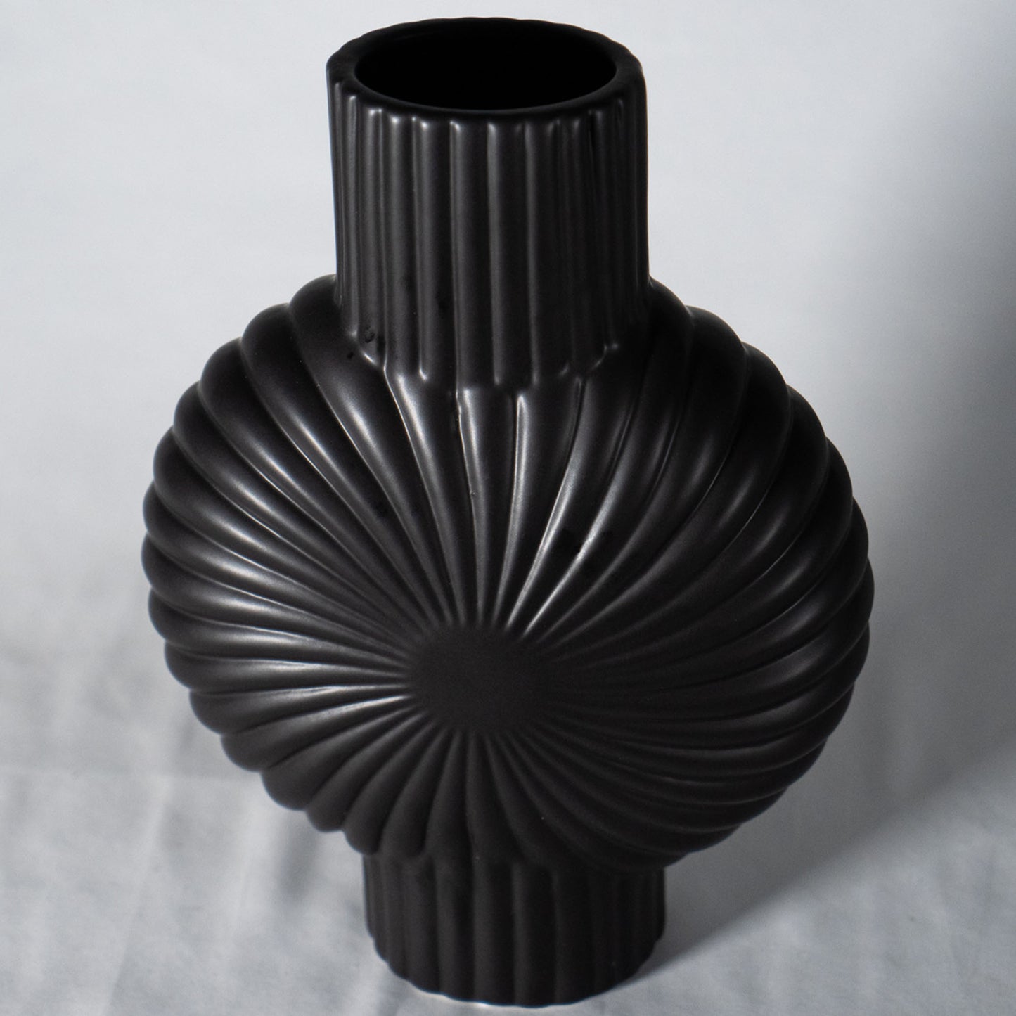 Monotone stylish flower vase "LAMBERT VASE" ceramic vase minimalist